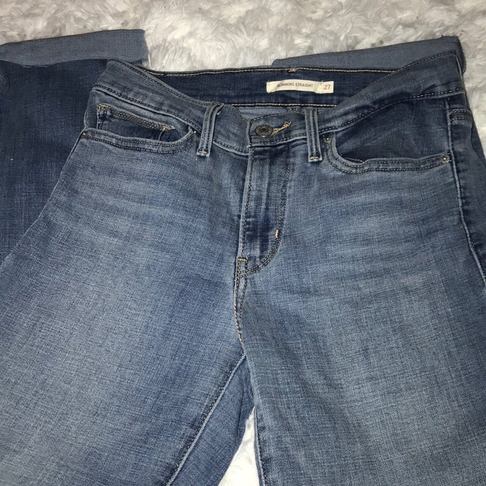 Levis slim straight jeans